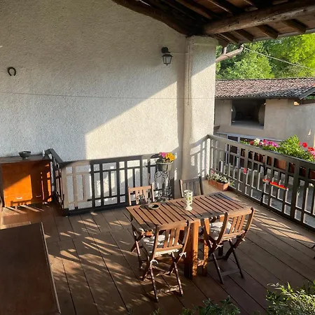 Πανσιόν Ai Bonde 3*