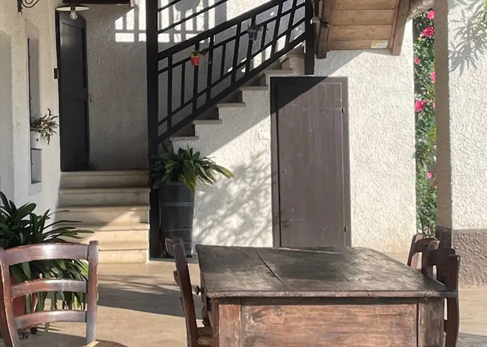 Ai Bonde Πανσιόν